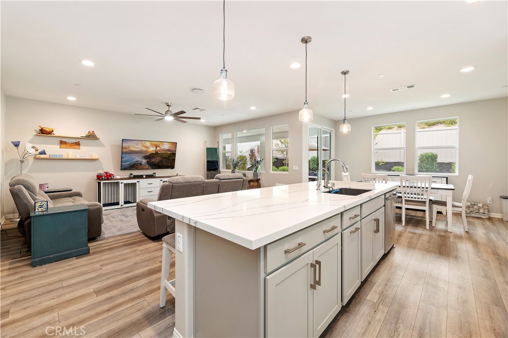 39526 Verbena Way Temecula, CA 92591 - Photo 7 of 55