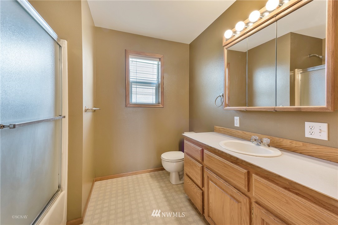 4029 Morgan Road Sumas, WA 98295 - Photo 8 of 25