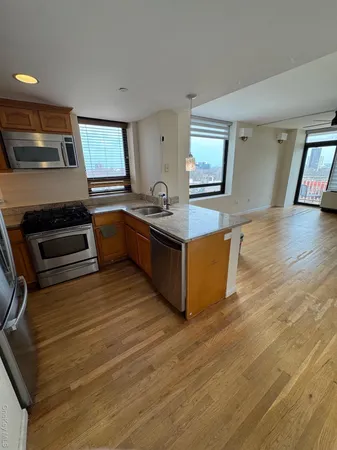 $3,750 | 116-24 Grosvenor Lane, Unit 11D | Kew Gardens