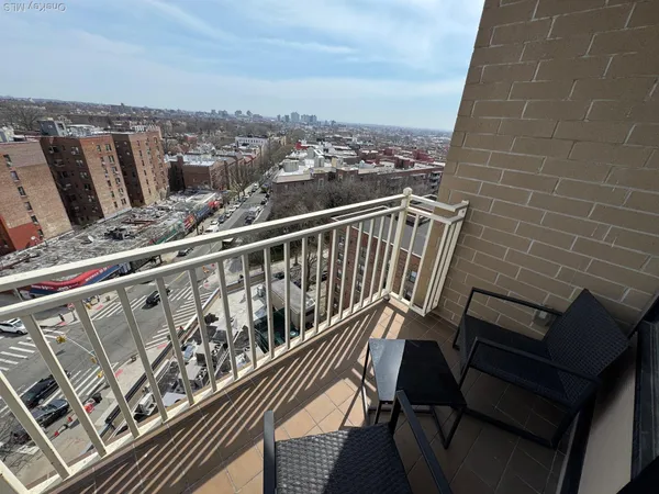 $3,750 | 116-24 Grosvenor Lane, Unit 11D | Kew Gardens