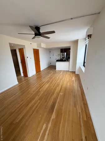 $3,750 | 116-24 Grosvenor Lane, Unit 11D | Kew Gardens