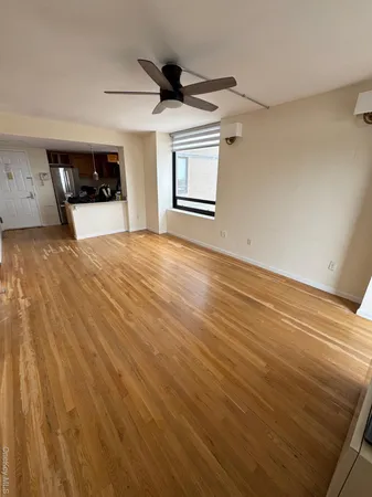 $3,750 | 116-24 Grosvenor Lane, Unit 11D | Kew Gardens