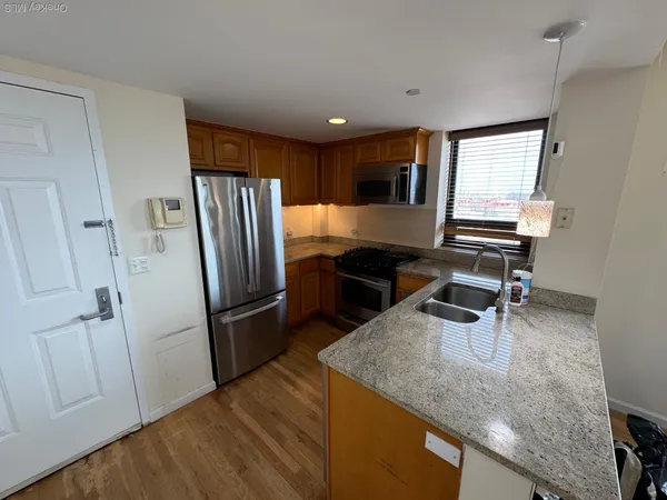 $3,750 | 116-24 Grosvenor Lane, Unit 11D | Kew Gardens