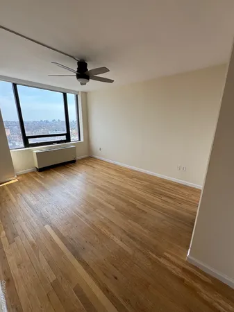 $3,750 | 116-24 Grosvenor Lane, Unit 11D | Kew Gardens