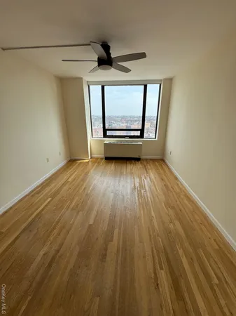 $3,750 | 116-24 Grosvenor Lane, Unit 11D | Kew Gardens