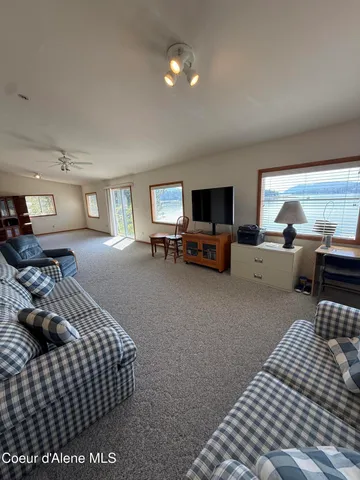 $1,645,000 | 289 Swan Shores Drive, Sagle, ID 83860