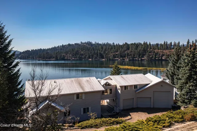 $1,645,000 | 289 Swan Shores Drive, Sagle, ID 83860