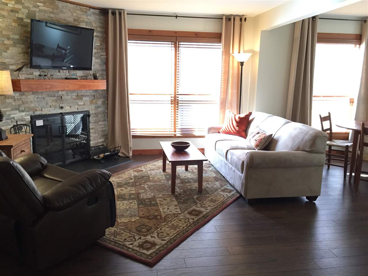 532 East Mountain Road, Unit 28 Killington, VT 05751 - Photo 3 of 26 Gallery Image 3