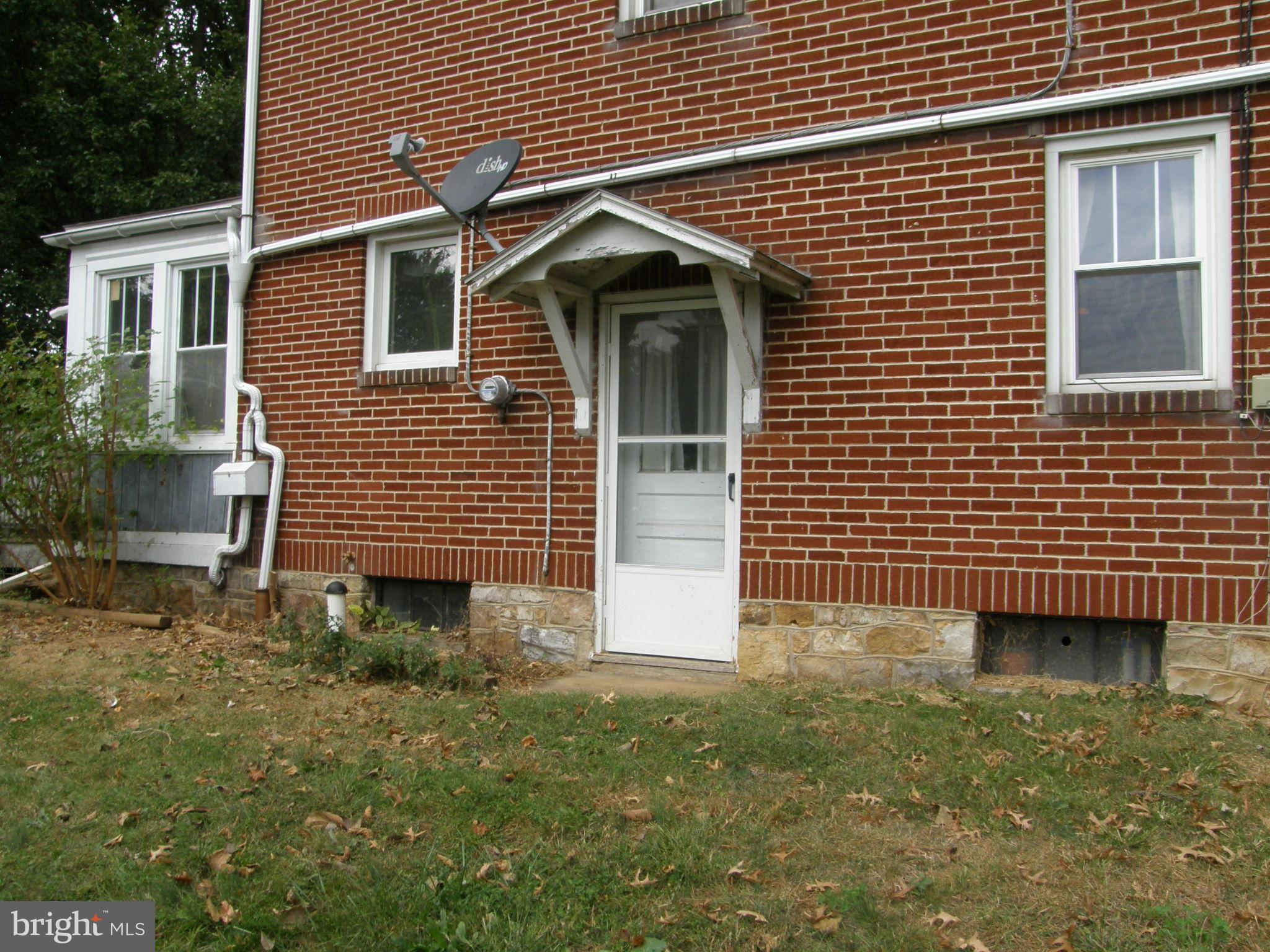 Side door