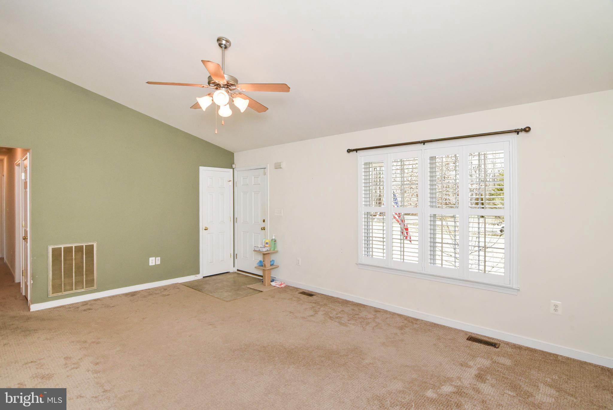 12038 Red Pine Road Ruther Glen, VA 22546 - Photo 4 of 43 Gallery Image 4