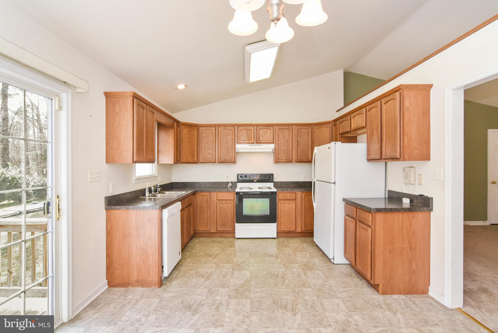 12038 Red Pine Road Ruther Glen, VA 22546 - Photo 8 of 43 Gallery Image 8