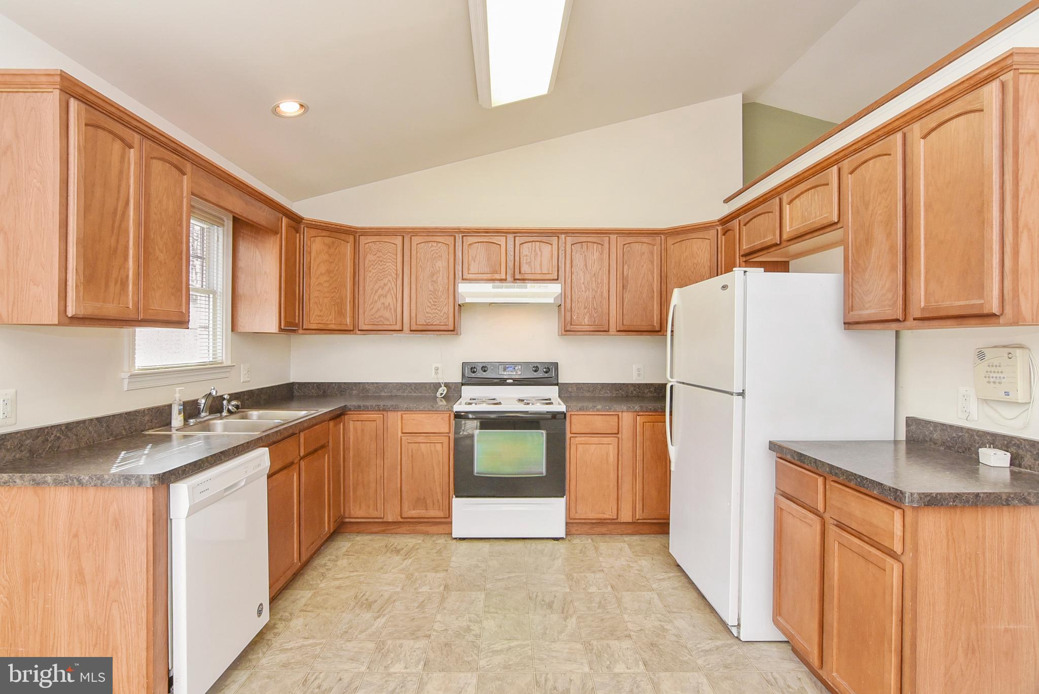 12038 Red Pine Road Ruther Glen, VA 22546 - Photo 9 of 43 Gallery Image 9