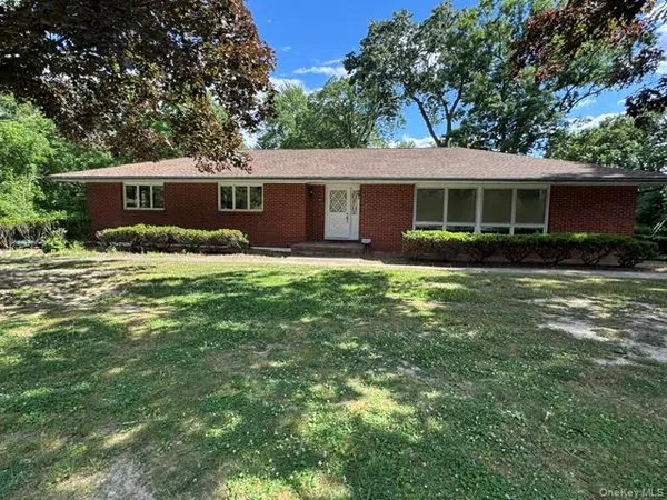 $3,800 | 49 Chestnut Lane, Newburgh, NY 12550