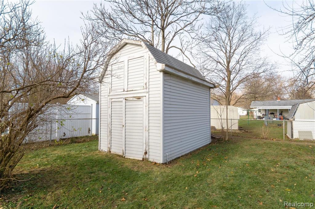 4335 Risedorph Street Burton, MI 48509 - Photo 18 of 18