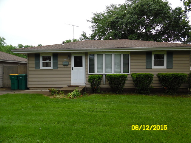 210 Doris Avenue Joliet, IL 60433 - Photo 2 of 15