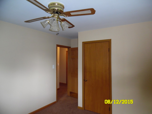 210 Doris Avenue Joliet, IL 60433 - Photo 10 of 15