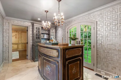 $4,395,000 | 83 Long Lots Road, New Canaan, CT 06840