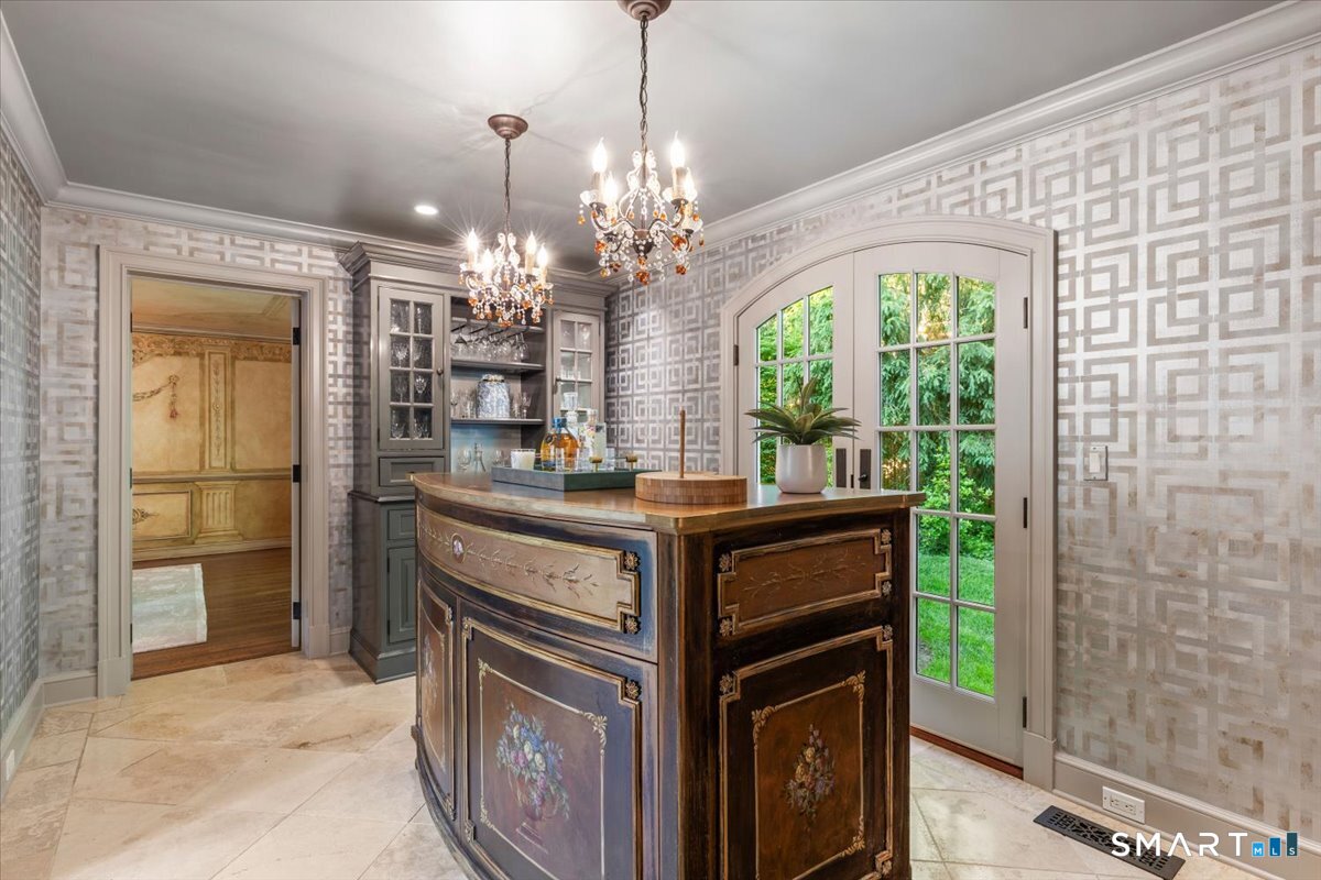 83 Long Lots Road New Canaan, CT 06840 - Photo 13 of 38