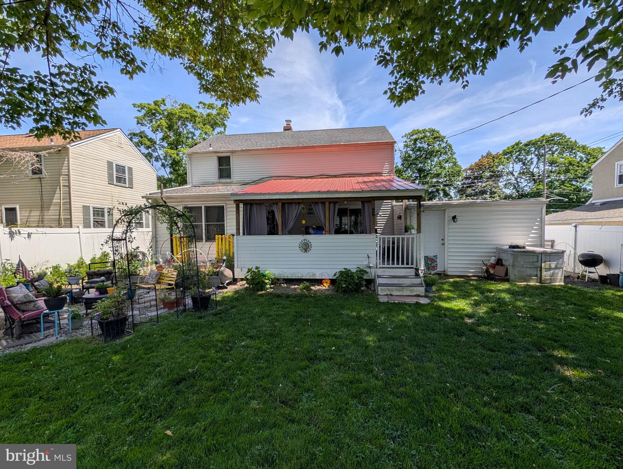 417 North Warminster Road Hatboro, PA 19040 - Photo 3 of 16