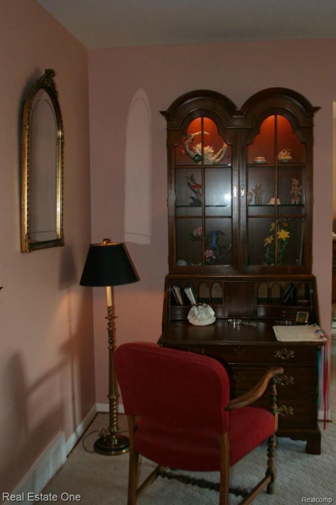 2545 Worcester Road West Bloomfield, MI 48323 - Photo 6 of 37 IMG_1074.jpg