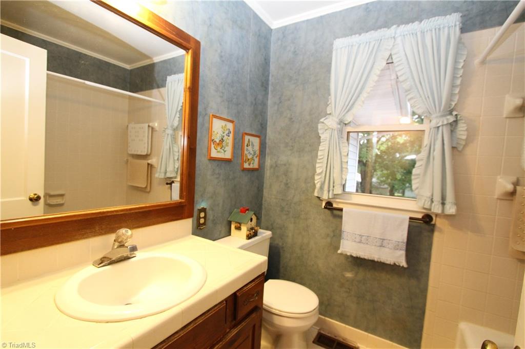 2208 St Mark Road Greensboro, NC 27403 - Photo 18 of 25 Gallery Image 18