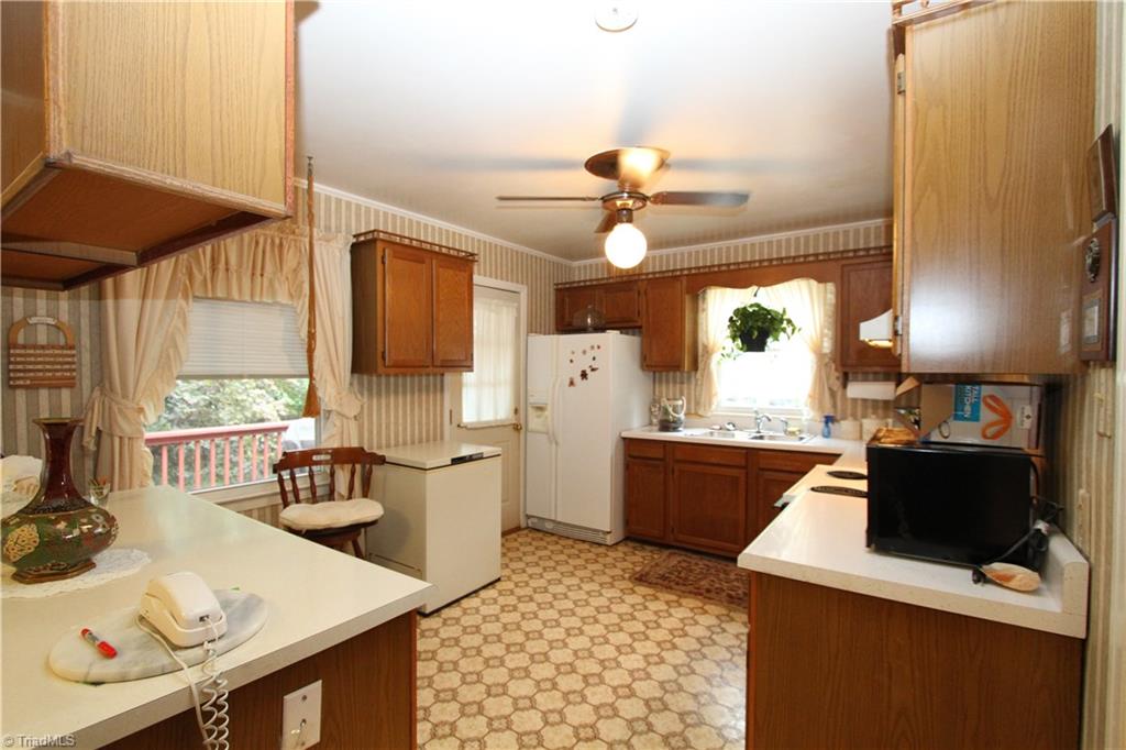2208 St Mark Road Greensboro, NC 27403 - Photo 6 of 25 Gallery Image 6