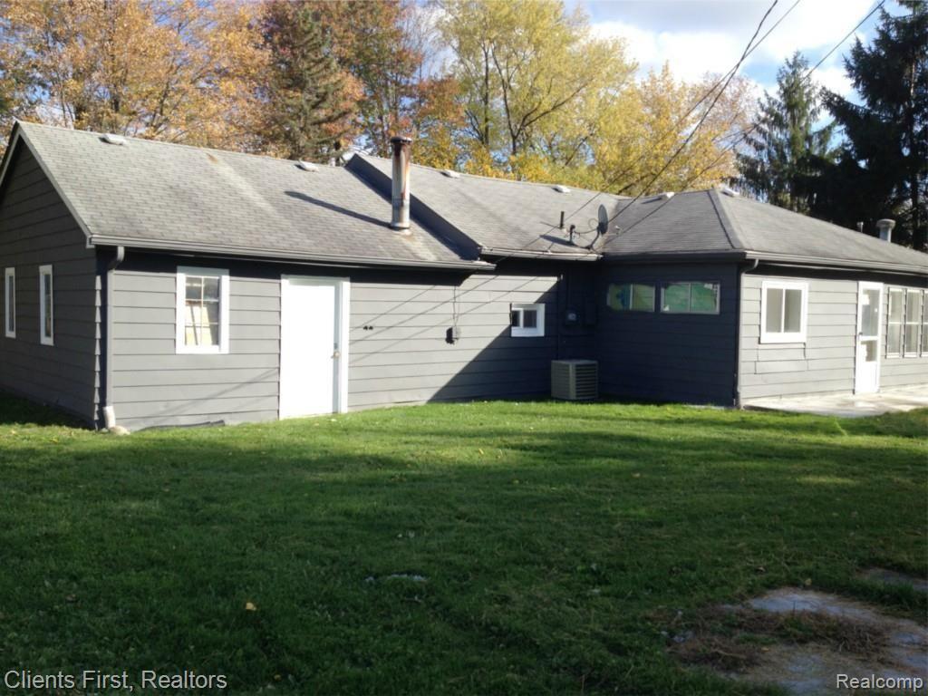 7020 Sheldon Road Belleville, MI 48111 - Photo 2 of 12 BACK 1.jpg