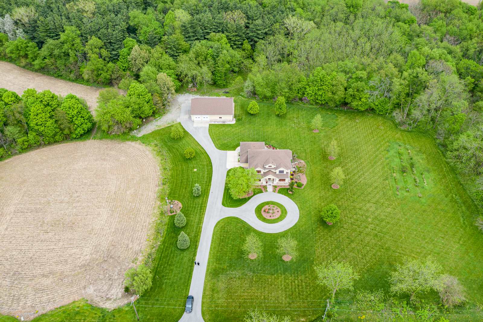 56240 Timothy Road New Carlisle, IN 46552 - Photo 35 of 36 Gallery Image 35