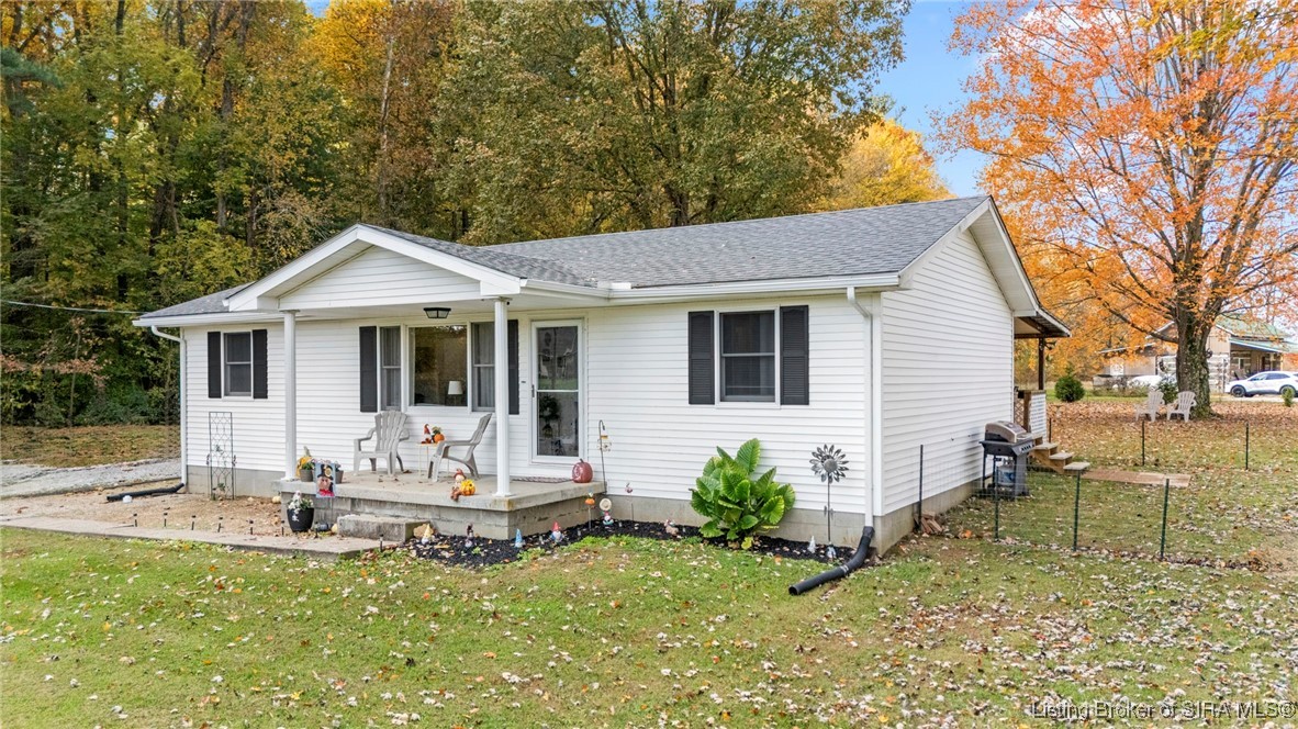 5187 Jack Morgan Road Austin, IN 47102 - Photo 3 of 28