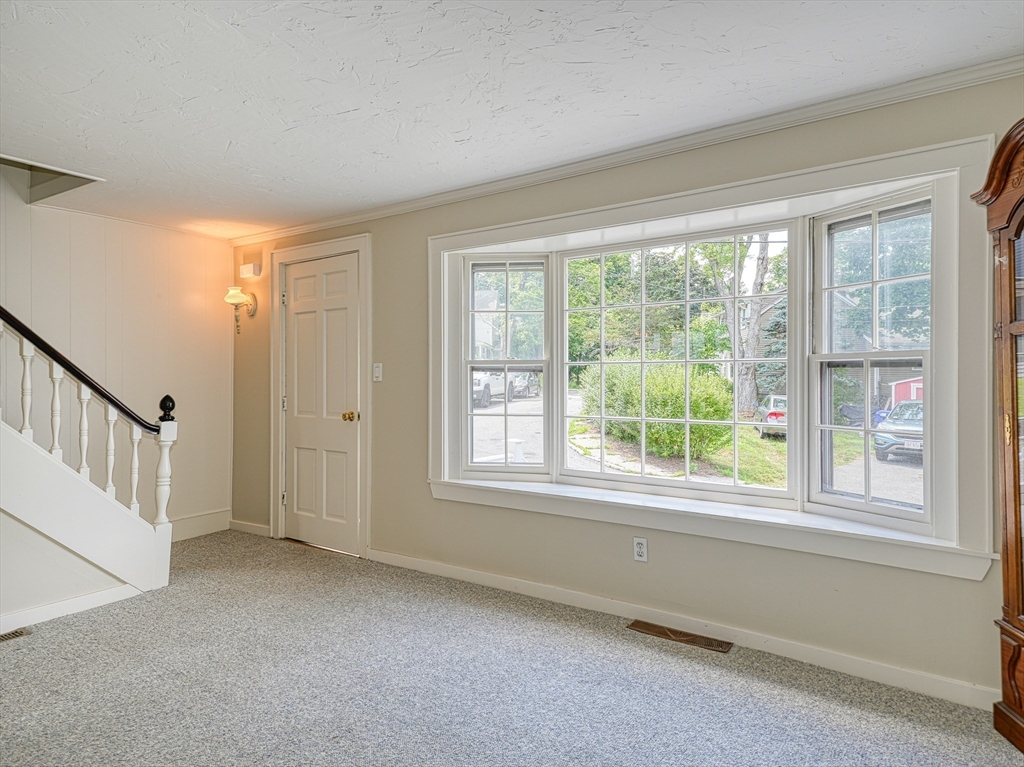 6 Spring Lane Maynard, MA 01754 - Photo 4 of 19 Gallery Image 4