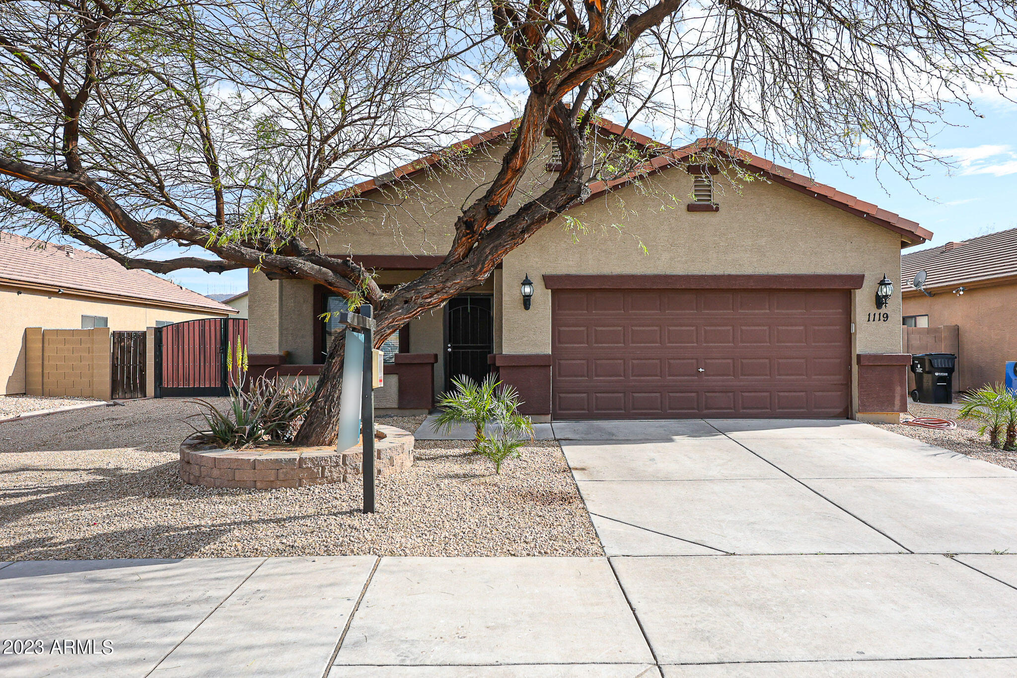 1119 West Carson Road Phoenix, AZ 85041 - Photo 1 of 21 Front view