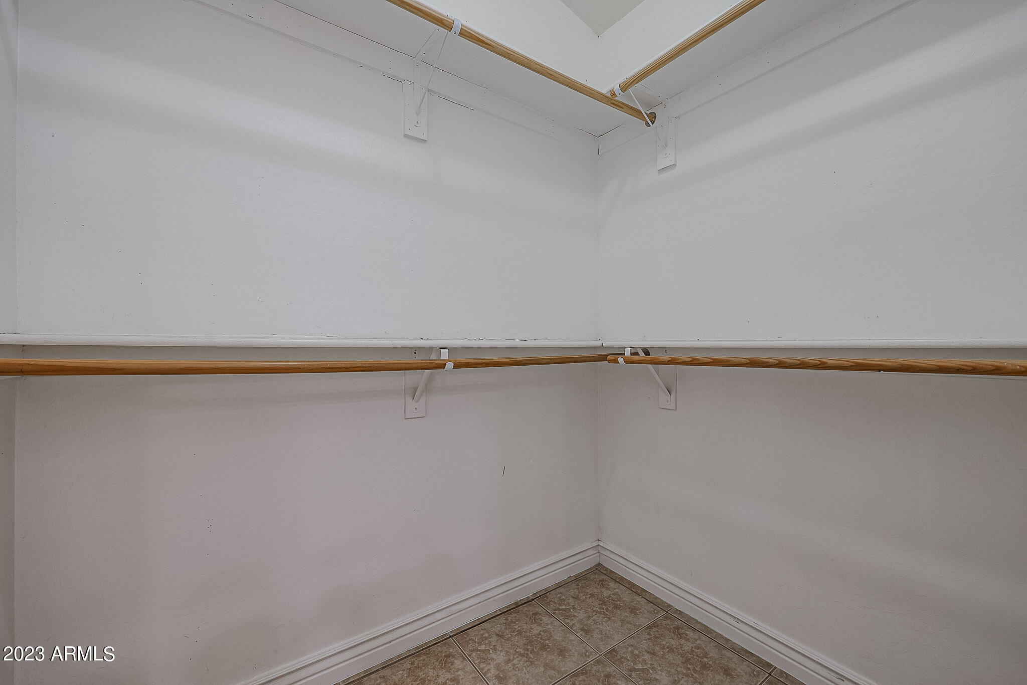 1119 West Carson Road Phoenix, AZ 85041 - Photo 20 of 21 Walk-in closet