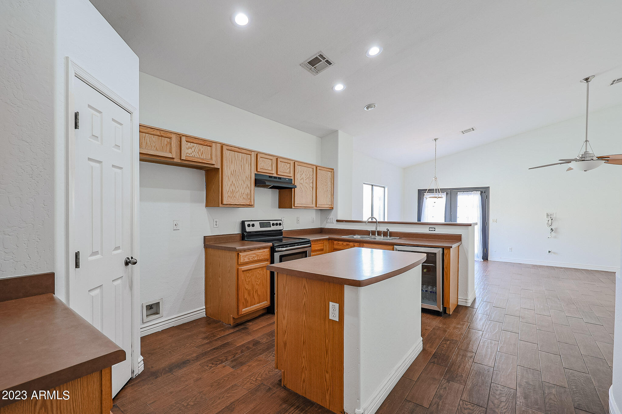 1119 West Carson Road Phoenix, AZ 85041 - Photo 8 of 21 Kitchen island