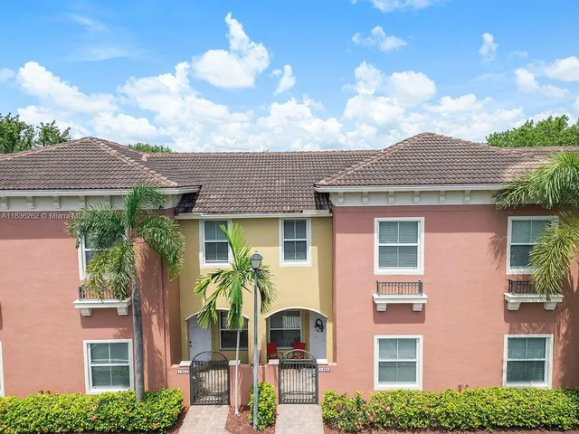 front view of house with a yard