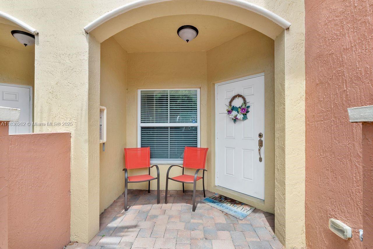 2851 Prospect Road, Unit 1306 Tamarac, FL 33309 - Photo 3 of 39 a living room with furniture
