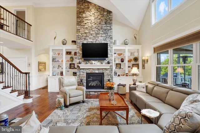 $919,900 | 19 Marina Drive, Camp Hill, PA 17011