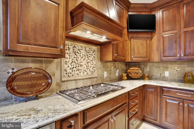 $919,900 | 19 Marina Drive, Camp Hill, PA 17011