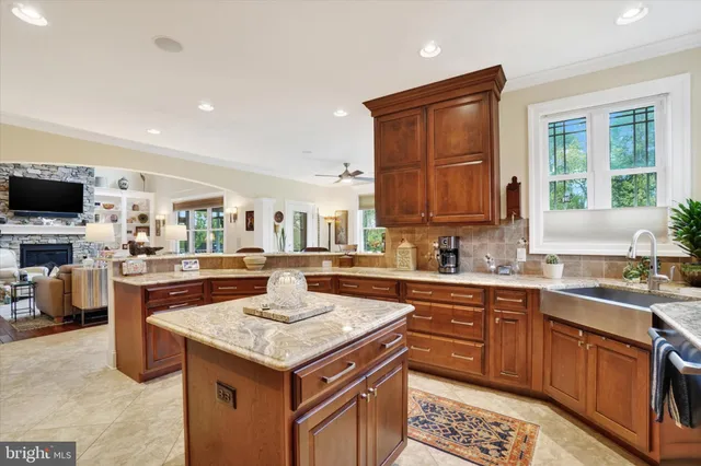 $919,900 | 19 Marina Drive, Camp Hill, PA 17011