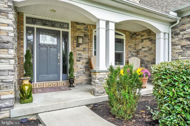 $919,900 | 19 Marina Drive, Camp Hill, PA 17011