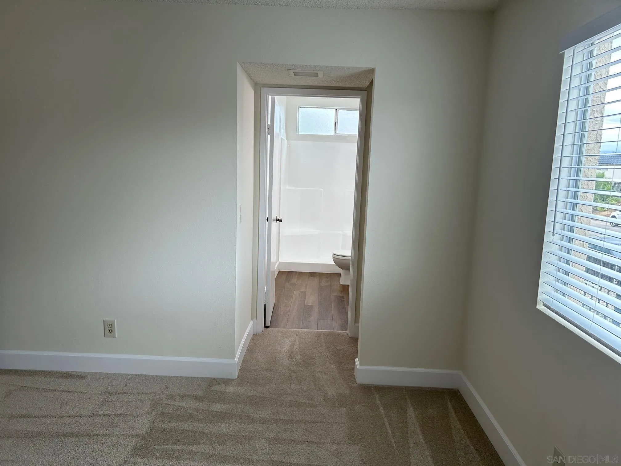1604 Montecito Road, Unit 10 Ramona, CA 92065 - Photo 37 of 45 an empty room with a window
