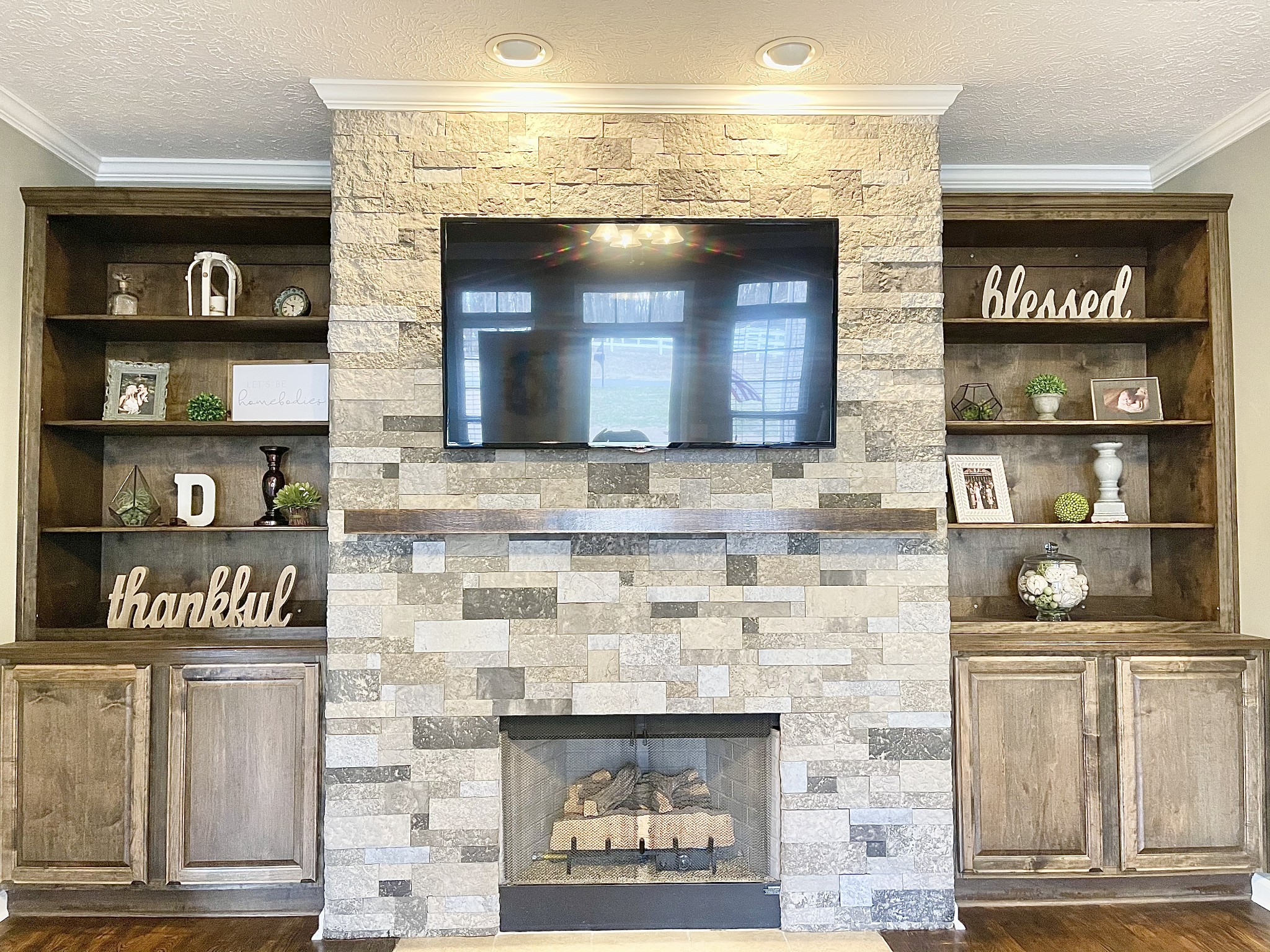 493 Calista Road White House, TN 37188 - Photo 7 of 26 Gallery Image 7