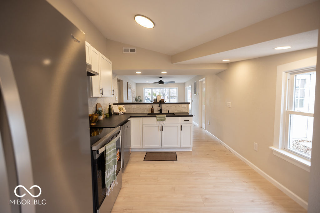 1208 Layton Road Anderson, IN 46011 - Photo 12 of 35