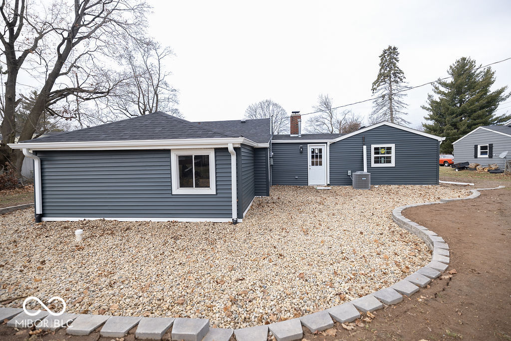 1208 Layton Road Anderson, IN 46011 - Photo 33 of 35