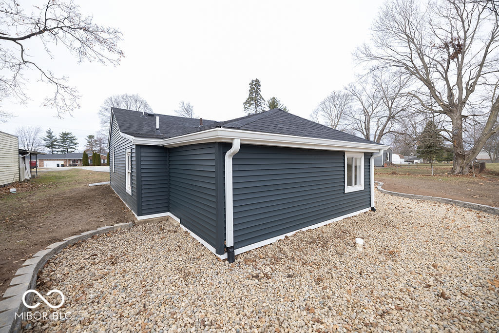 1208 Layton Road Anderson, IN 46011 - Photo 34 of 35