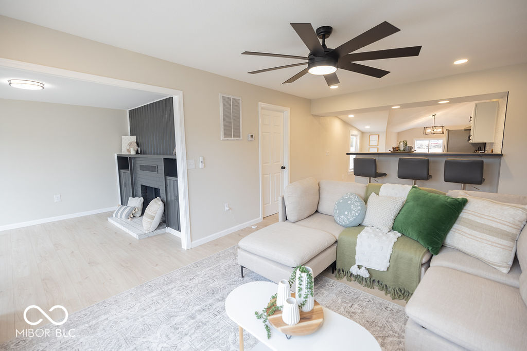 1208 Layton Road Anderson, IN 46011 - Photo 5 of 35