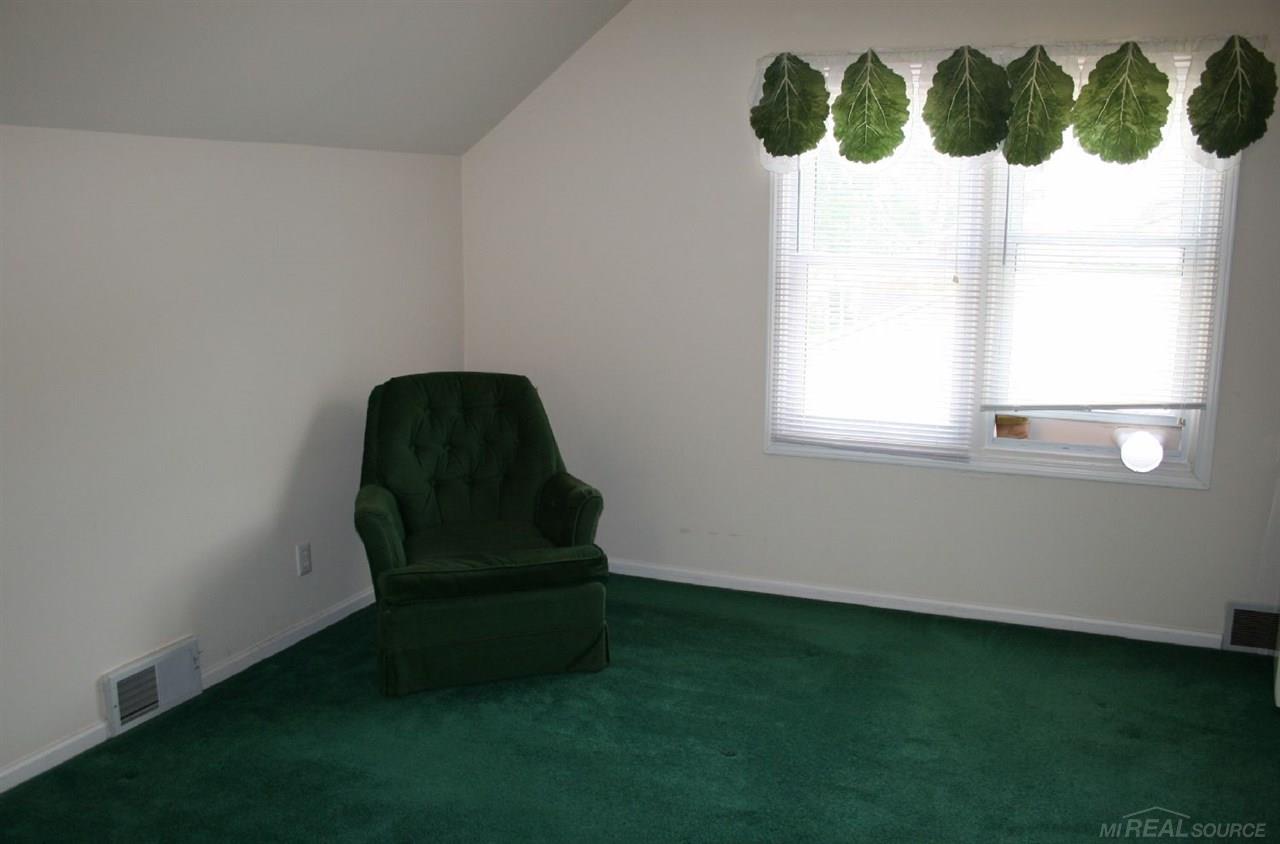 359 Ridgemont Road Grosse Pointe Farms, MI 48236 - Photo 11 of 19