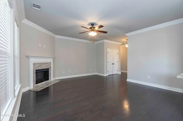 $2,300 | 135 Maddox Jude Drive, Maurice, LA 70555