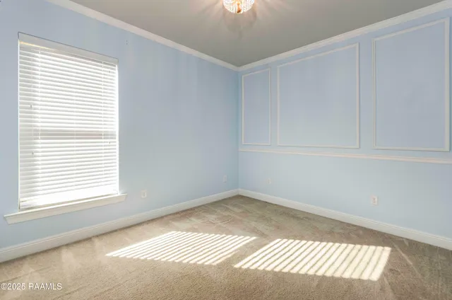 $2,300 | 135 Maddox Jude Drive, Maurice, LA 70555