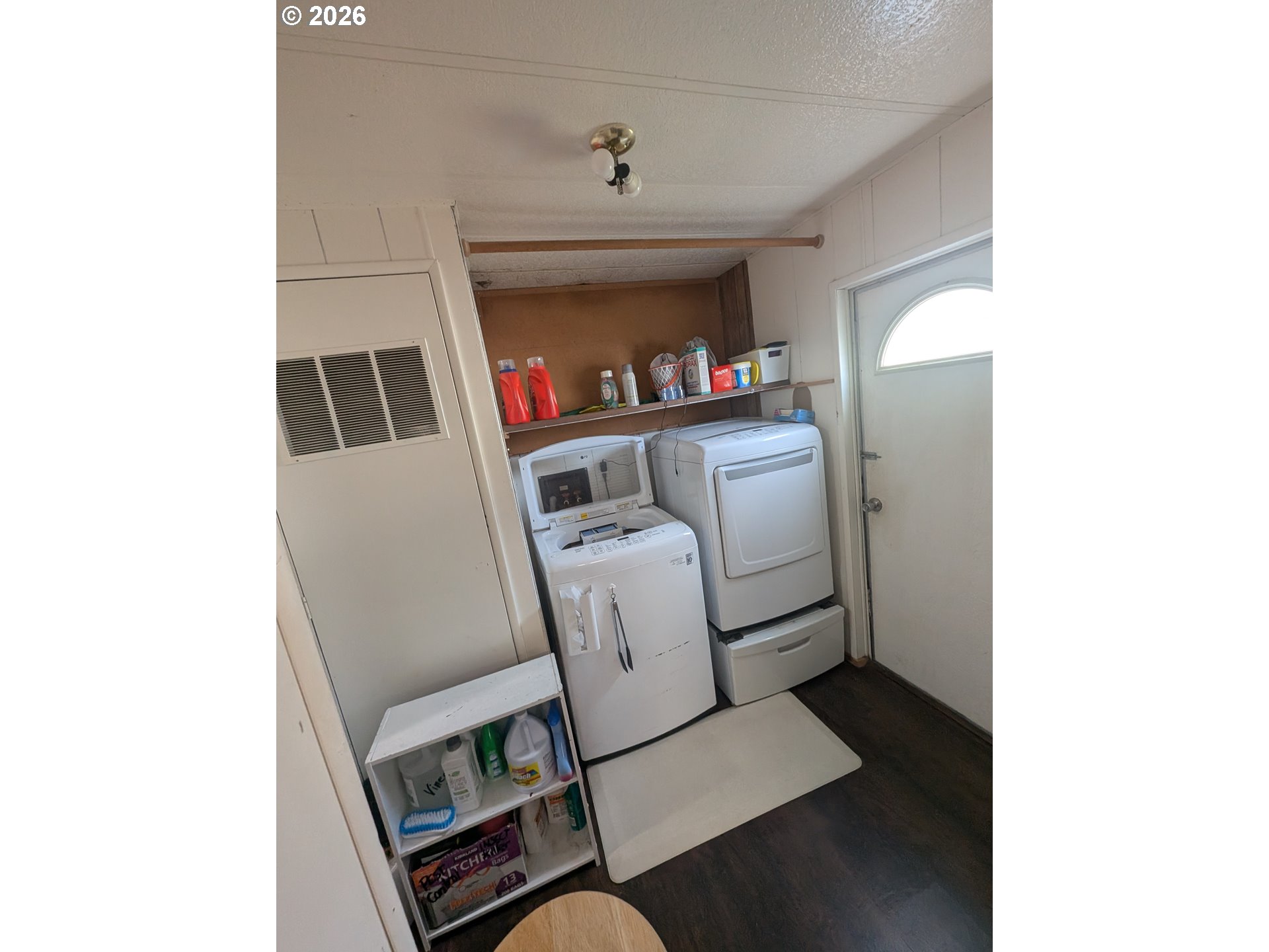 200 Emils Way, Unit 45 Roseburg, OR 97471 - Photo 16 of 26 Laundry