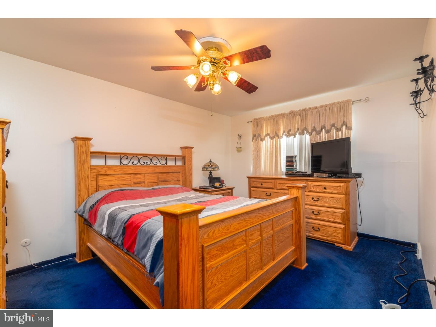 9822 Hardy Road Philadelphia, PA 19115 - Photo 11 of 25 Gallery Image 11